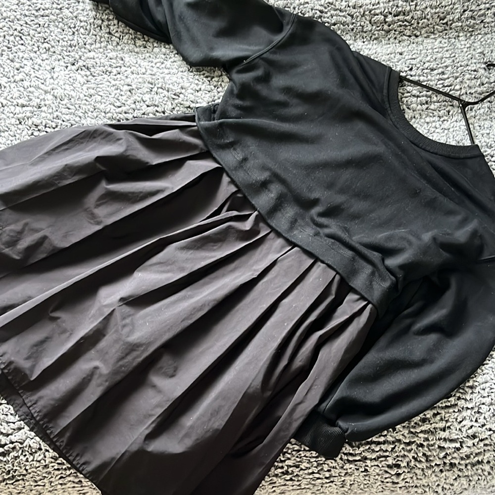 Stylish Black Pleated Dress - Picture 3 of 16